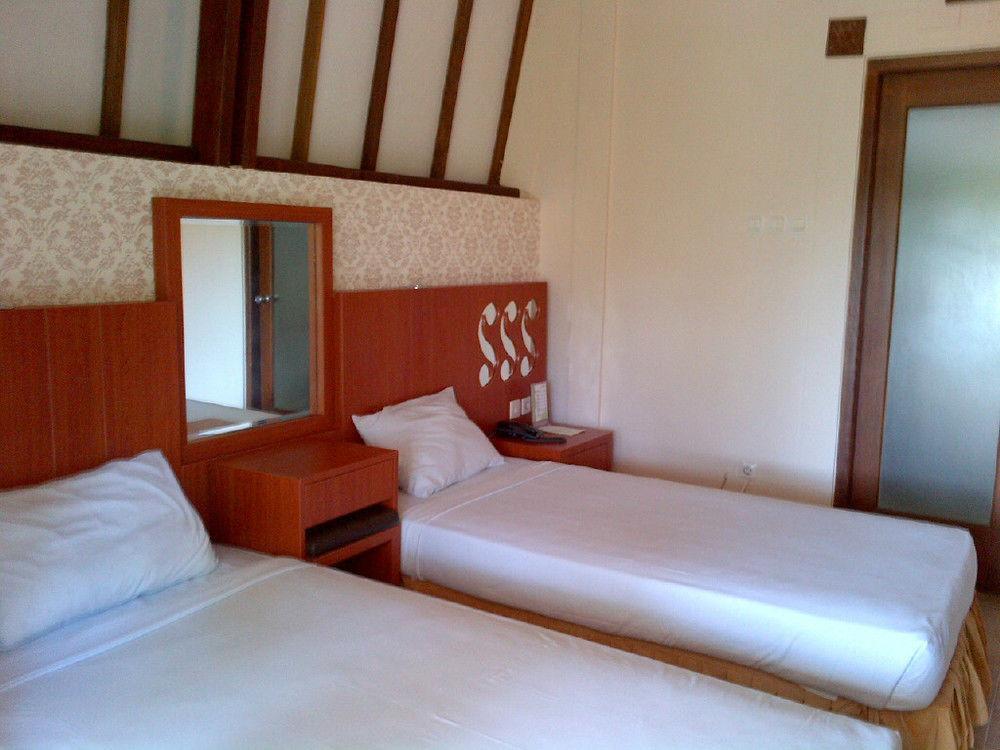 Hotel Tidar Malang Exterior photo